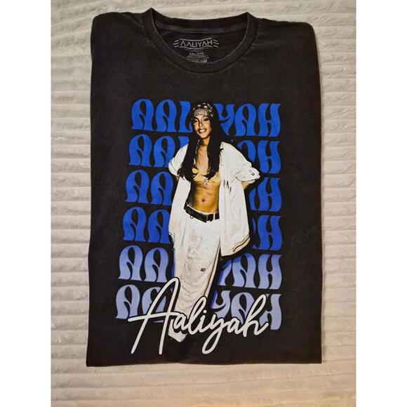 Official Aaliyah T-Shirt - Black Acid Wash with Graphic  2XL - Picture 1 of 1